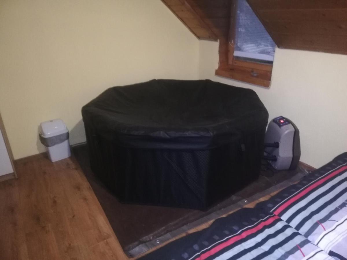 Apartament Privat Femamki Licartovce Zewnętrze zdjęcie