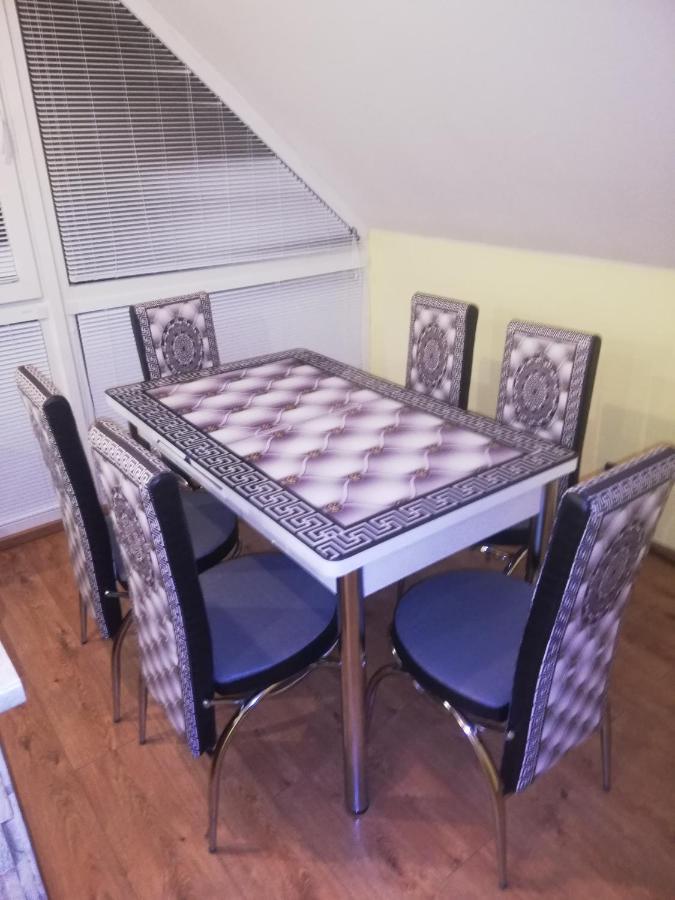 Apartament Privat Femamki Licartovce Zewnętrze zdjęcie