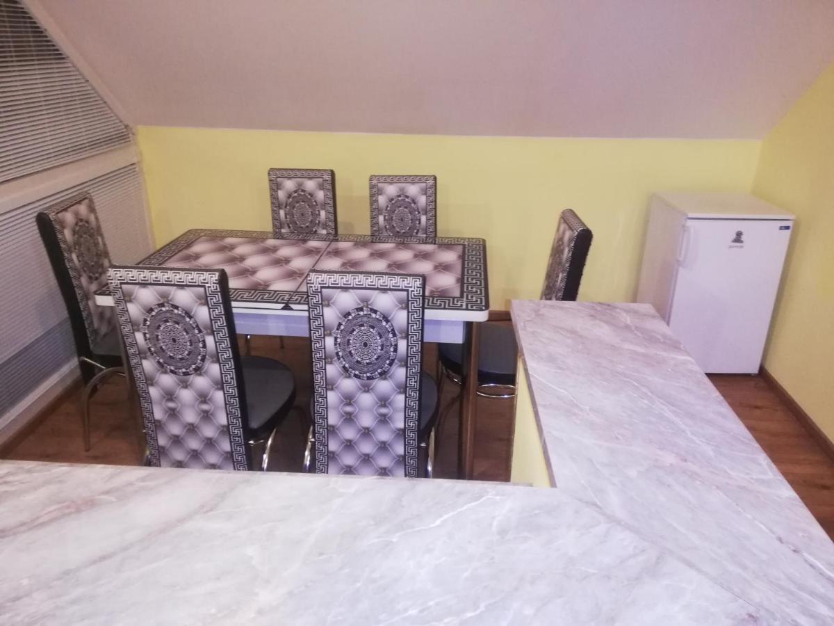 Apartament Privat Femamki Licartovce Zewnętrze zdjęcie