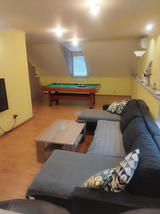 Apartament Privat Femamki Licartovce Zewnętrze zdjęcie